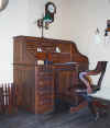 HF shop desk 2.JPG (229164 bytes)